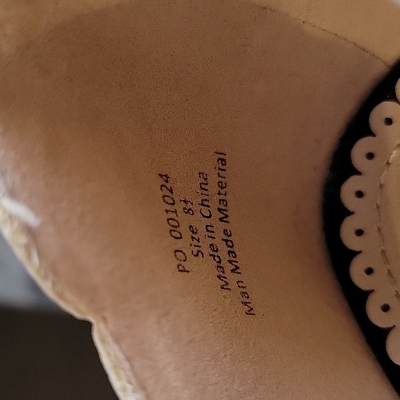 Journee Chandra Pumps block heel black Faux suede white trim size 8.5 - Picture 7 of 13